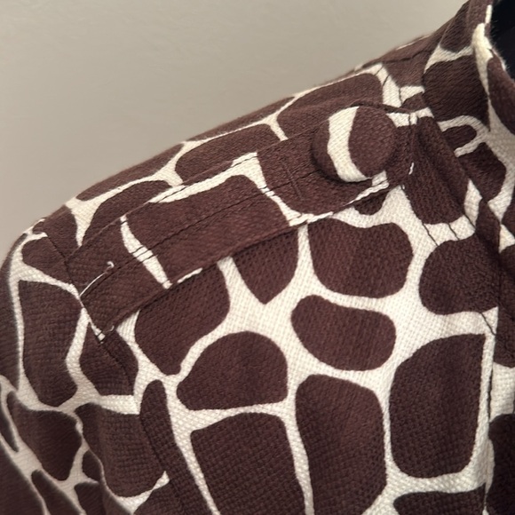 Lilly Pulitzer - Picture 9 of 16